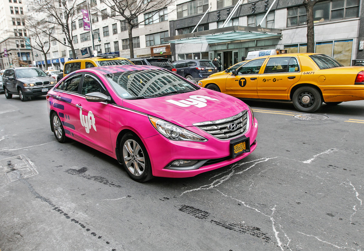 New York Taxi Commission imposes minimum wage on ride-hailing companies