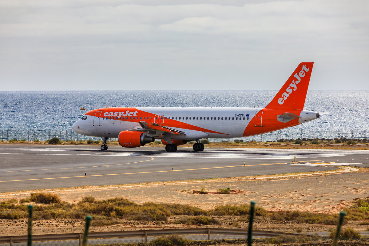 [Spain] EasyJet cabin crew plan strikes over pay as peak season begins