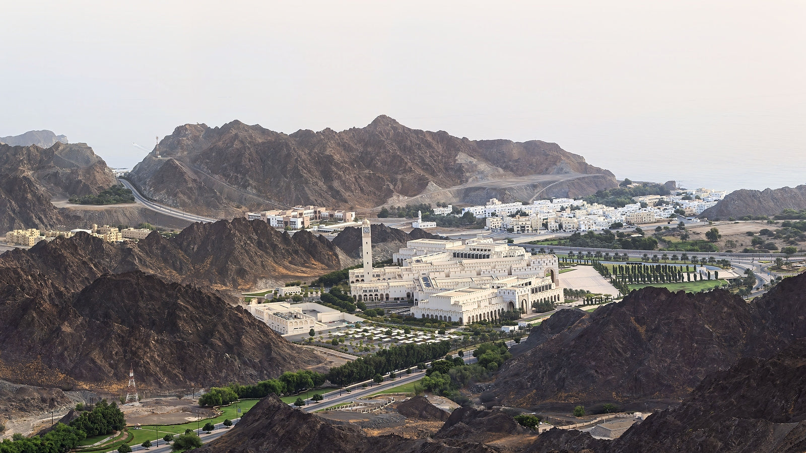 [Oman] Private firms instructed to pay salaries early for Eid