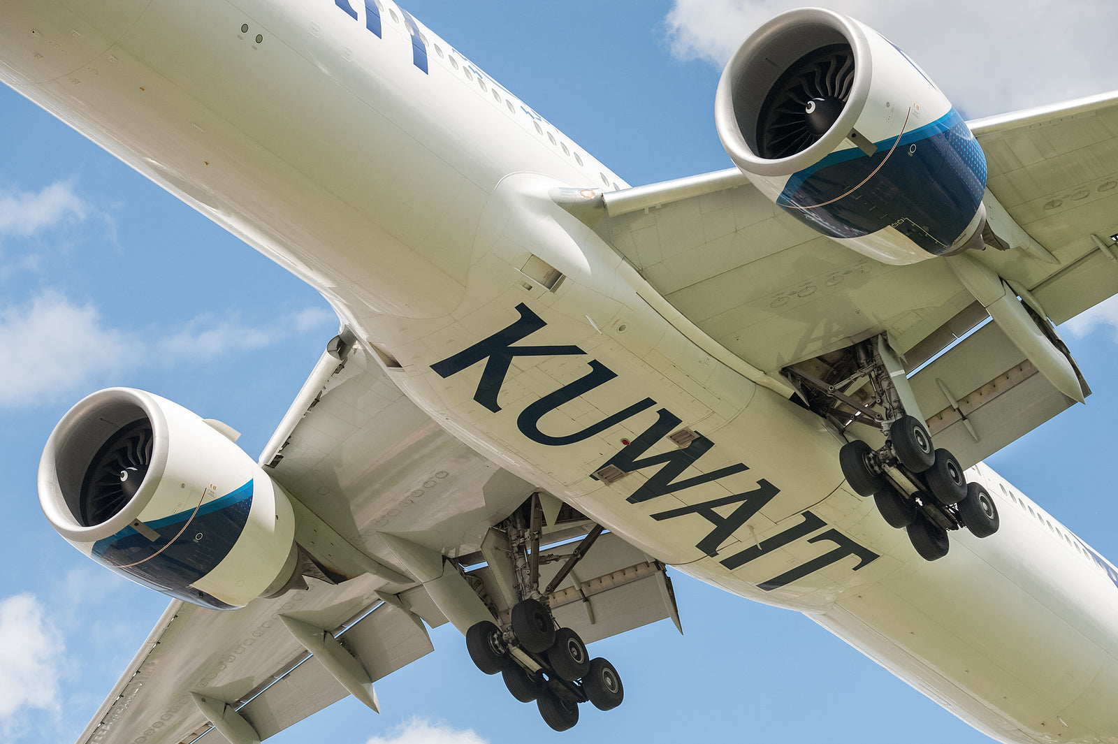 [Kuwait] Kuwait Airways worker strike begins with escalation threatened