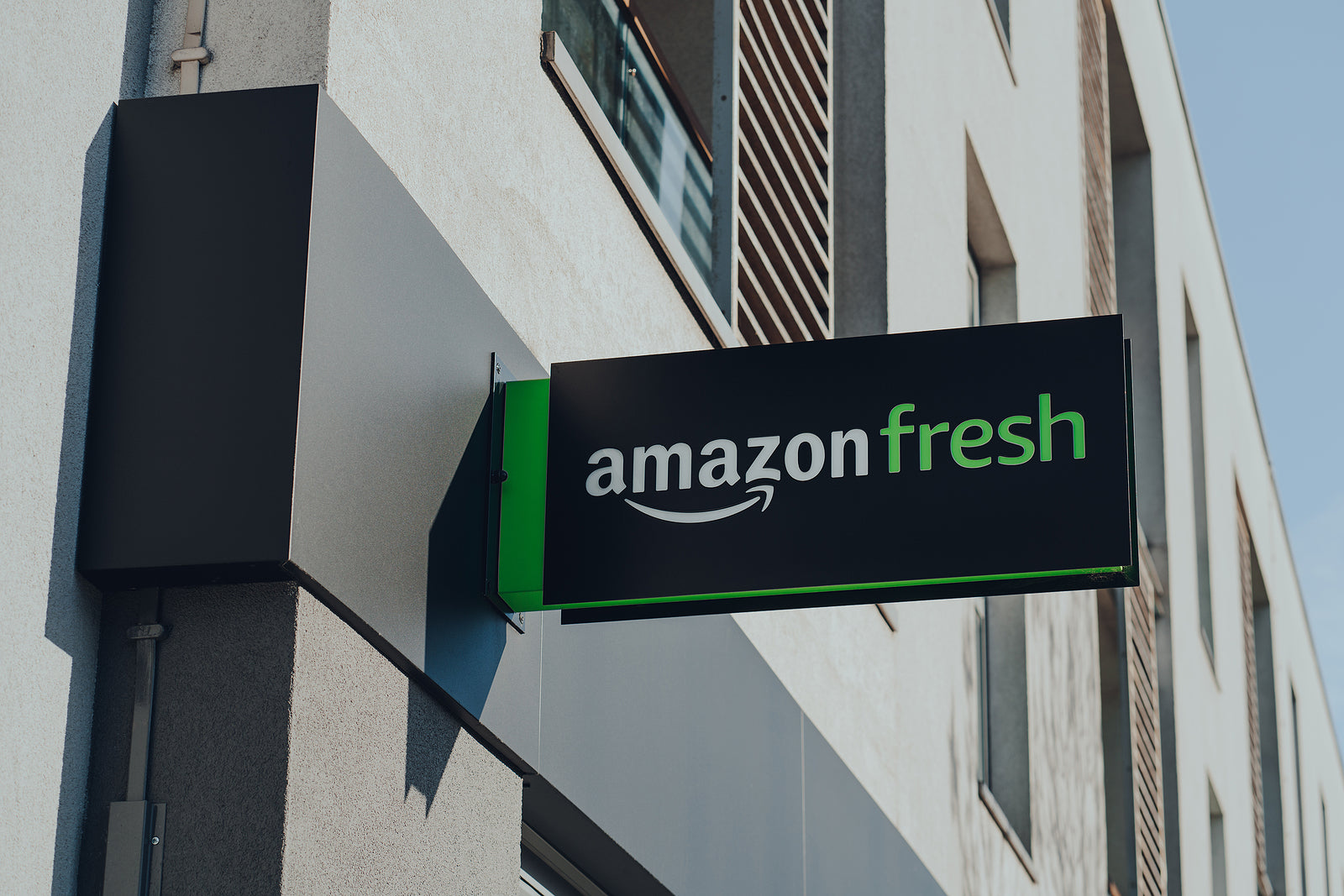 [Global] Amazon removes remotely supervised ‘Just Walk Out’ grocery checkouts