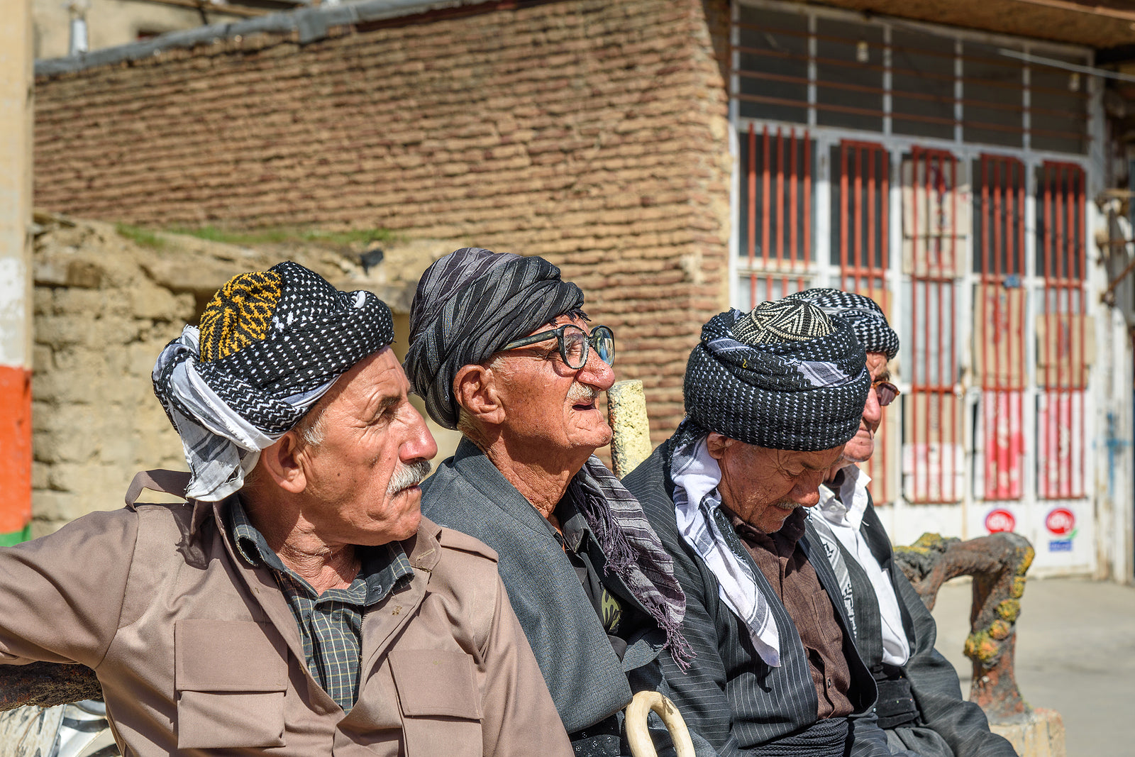 [Iraq] Two Kurdish elder retirees die in the queue for delayed salaries