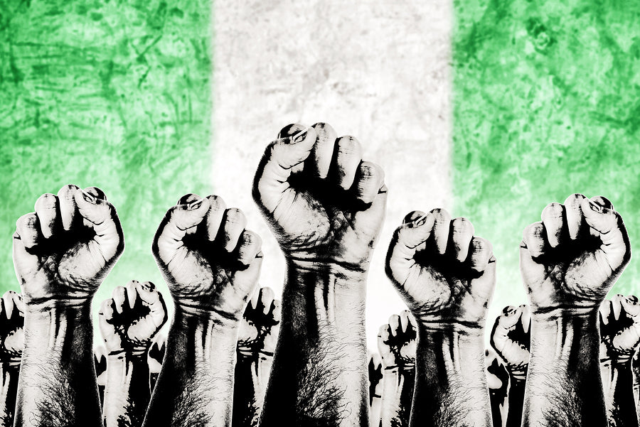 Nigerian unions suspend national strike over minimum wage