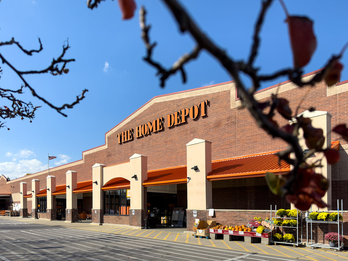 [US] Home Depot workers file lost wage class action suit