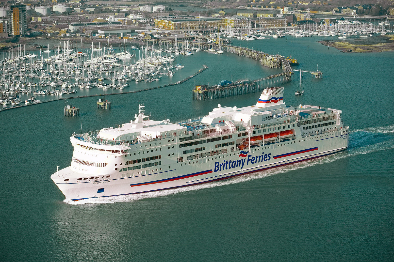 [France] New law establishes £9.96 ferry operator minimum wage